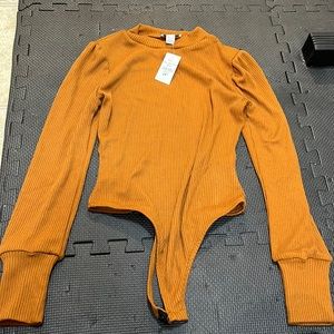 Brand new bubble sleeve knit bodysuit
